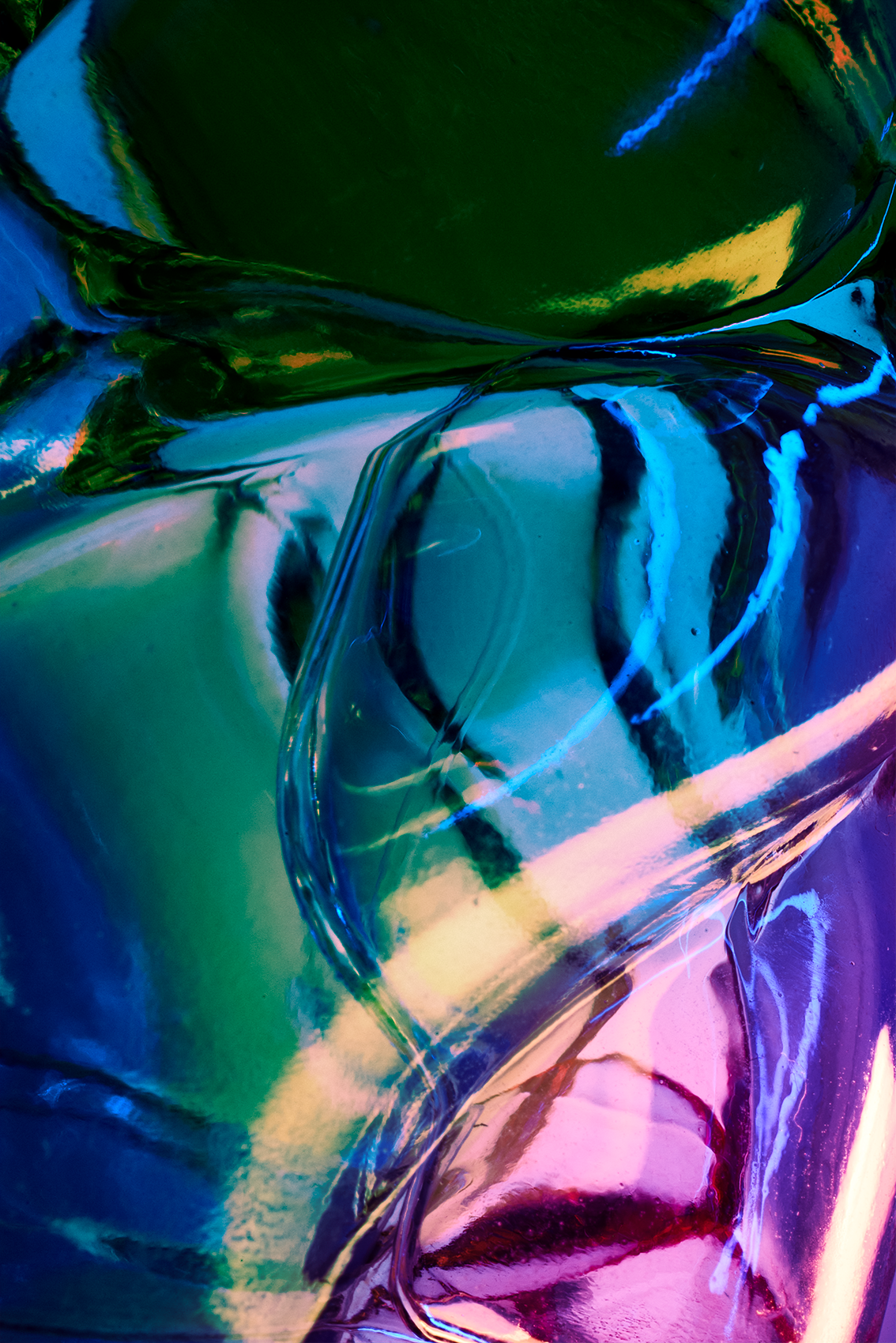 Tomato Leaf, Cinnamon, Castoreum.